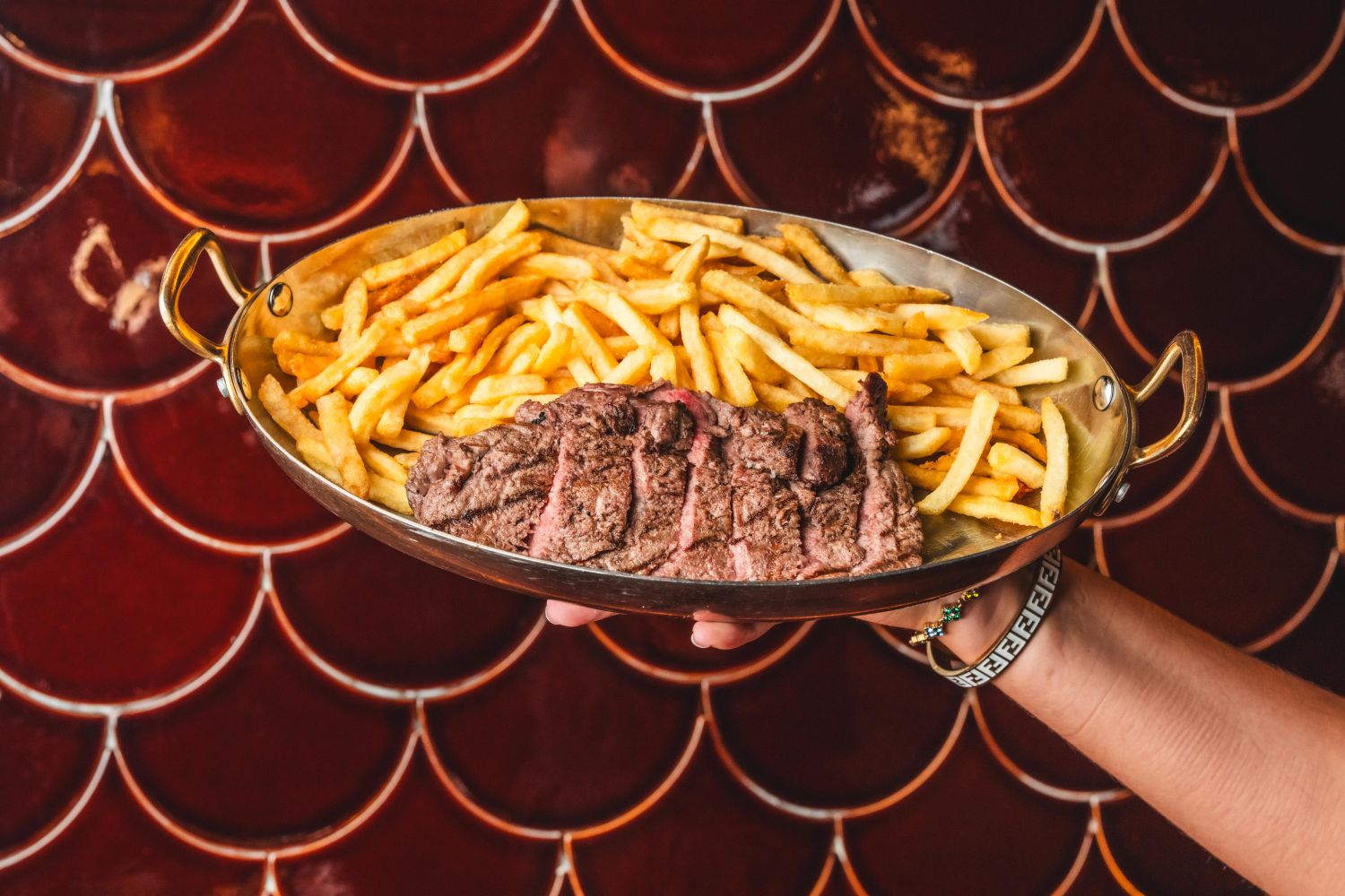 Restaurant Black Angus Saint Lazareà Paris