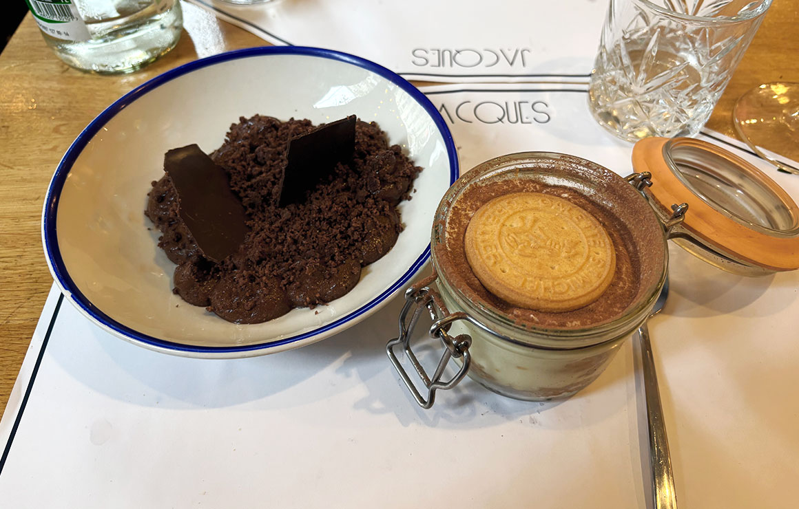 Mousse au chocolat et tiramisu