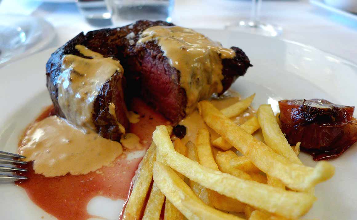 Restaurant Au boeuf couronné, le  filet de boeuf, pommes frites