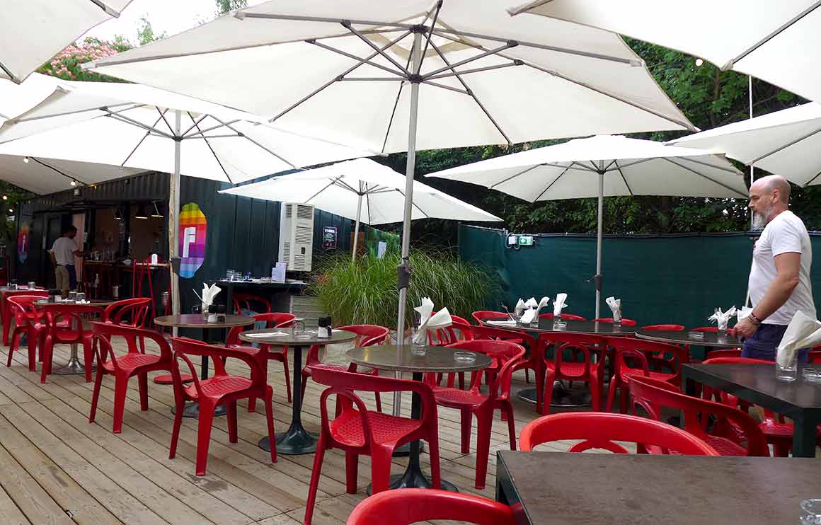 La terrasse du restaurant Radioeat