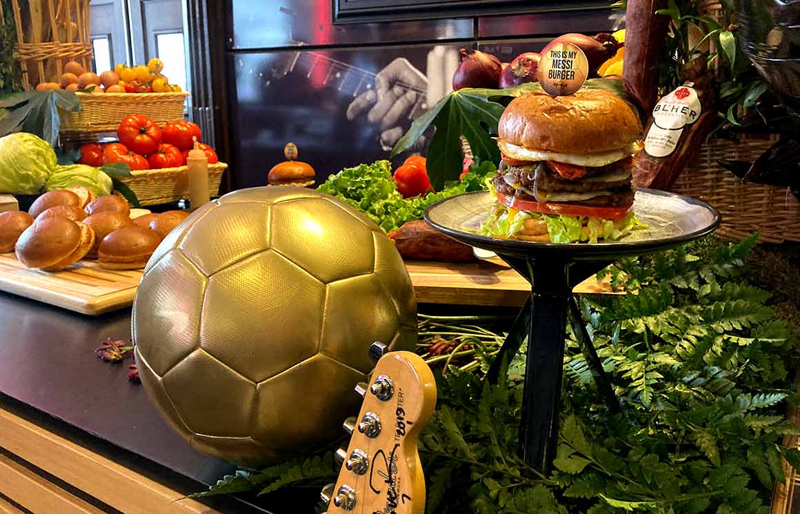 Hard Rock Café Messi Burger