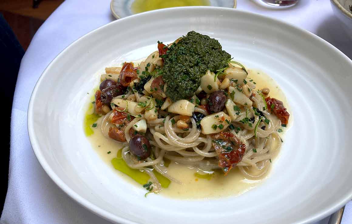 Le Patio Opéra spaghetti aux seiches