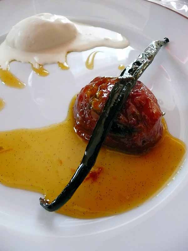 Restaurant L’ARPEGE : Tomate confite farcie et sa crème glacée