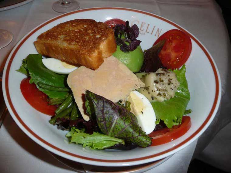 Restaurant Angelina, salade au foie gras