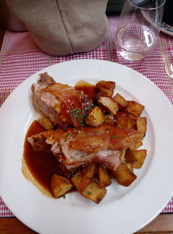 Restaurant L'AOC, Le cochon de lait rôti et pommes rissolées 