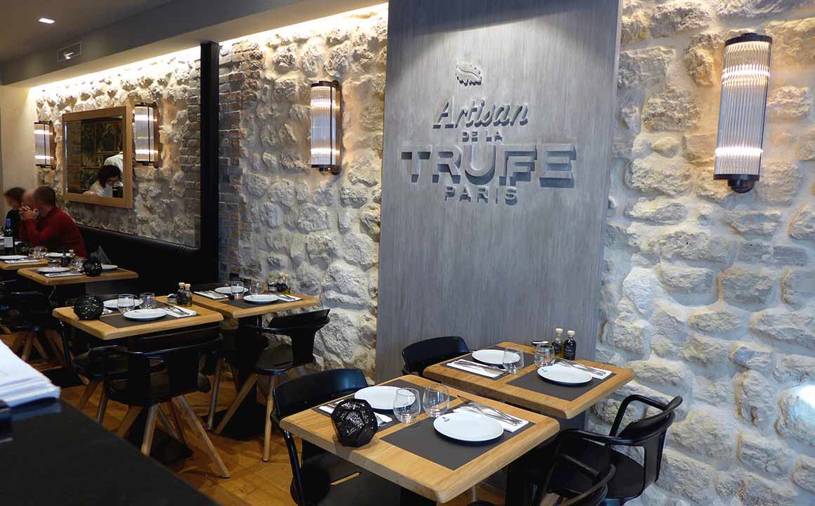 Restaurant Artisan de la Truffe, La salle