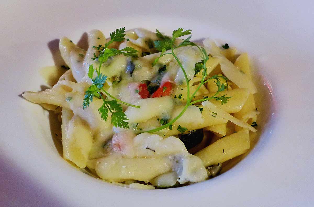 Restaurant AU PERE LOUIS : Penne aux légumes et parmesan