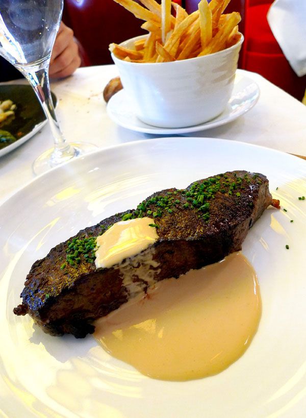 Café Français Costes, tendre faux filet sauce