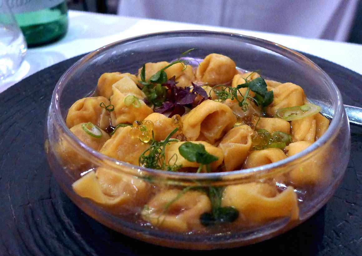 Restaurant Caffè Artcurial : Tortellini de Bologne dans un bouillon de poule