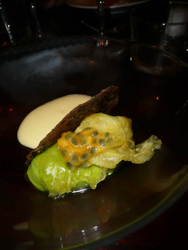 Restaurant Chateaubriand : L'ananas avocats et grué