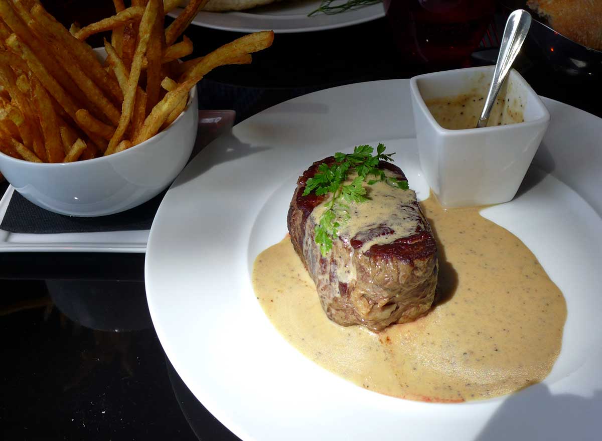 Brasserie Chez Françis : Château filet poivre frites