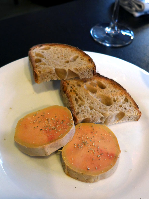 Restaurant CIRCONSTANCES, foie gras de canard à la fleur de sel