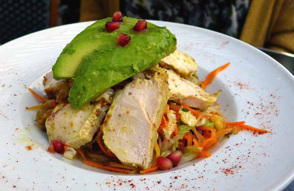 Bistrot VALOIS : La salade Thai au poulet