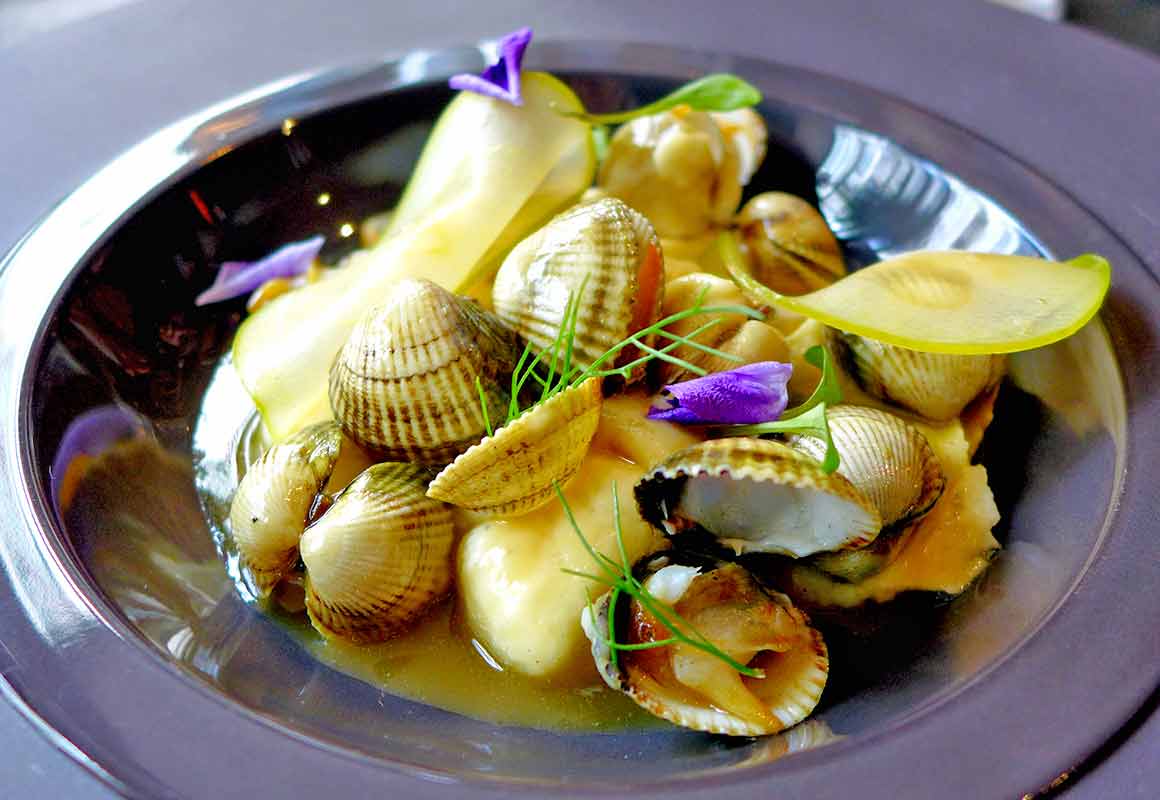 Restaurant (V)ivre, Les coquillages dans un bouillon