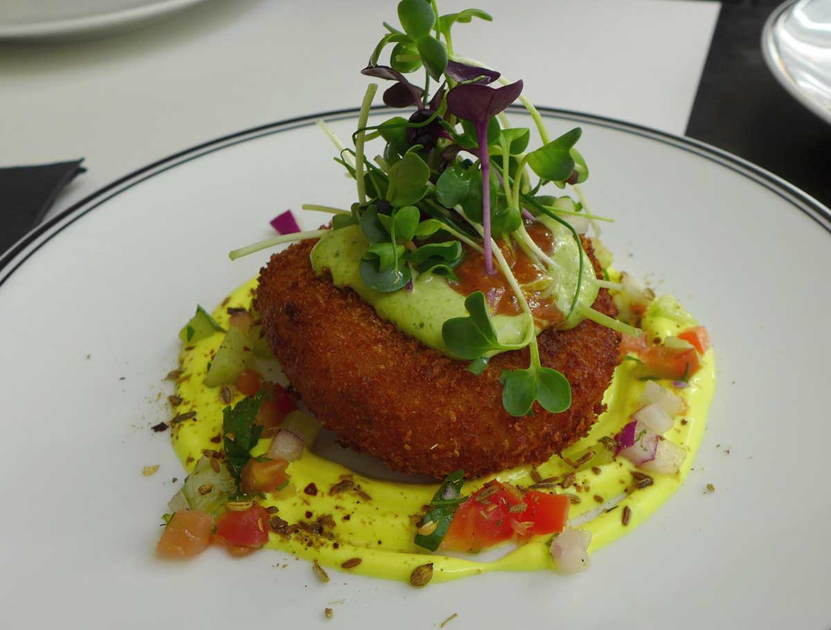 Restaurant DESI ROAD: Potato Lamb Cake