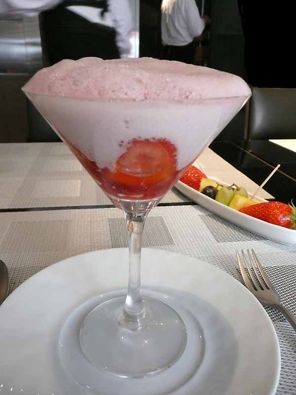 Restaurant Le Cinq : Coupelle de fraises façon 