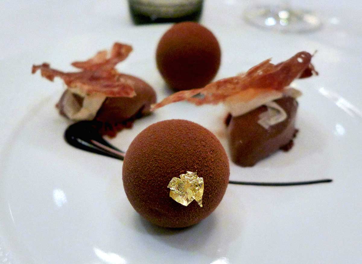 Restaurant Shang Palace : Chocolat Madong en coque