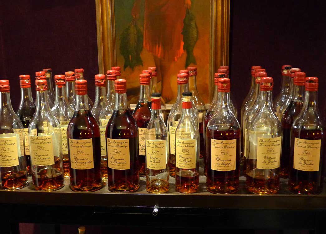 Collection de bas-Armagnacs et d'Armagnacs.