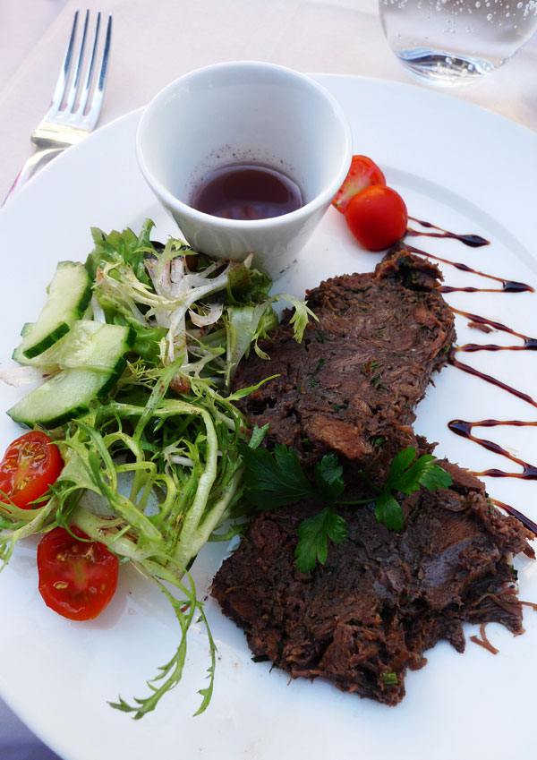 Restaurant La Bouteille d'Or, terrine de joue de boeuf