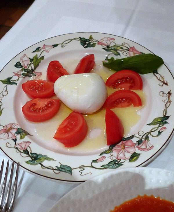 Restaurant La Corte, tomate et mozzarella 