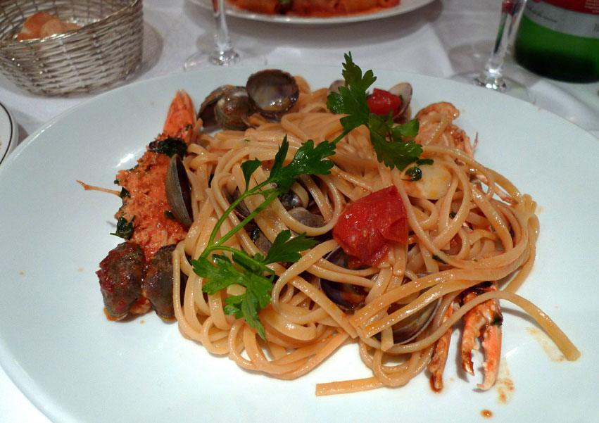 Restaurant La Corte, linguine aux langoustines et coques  