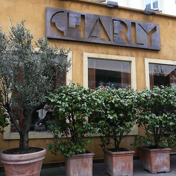 La Maison de Charly, La façade