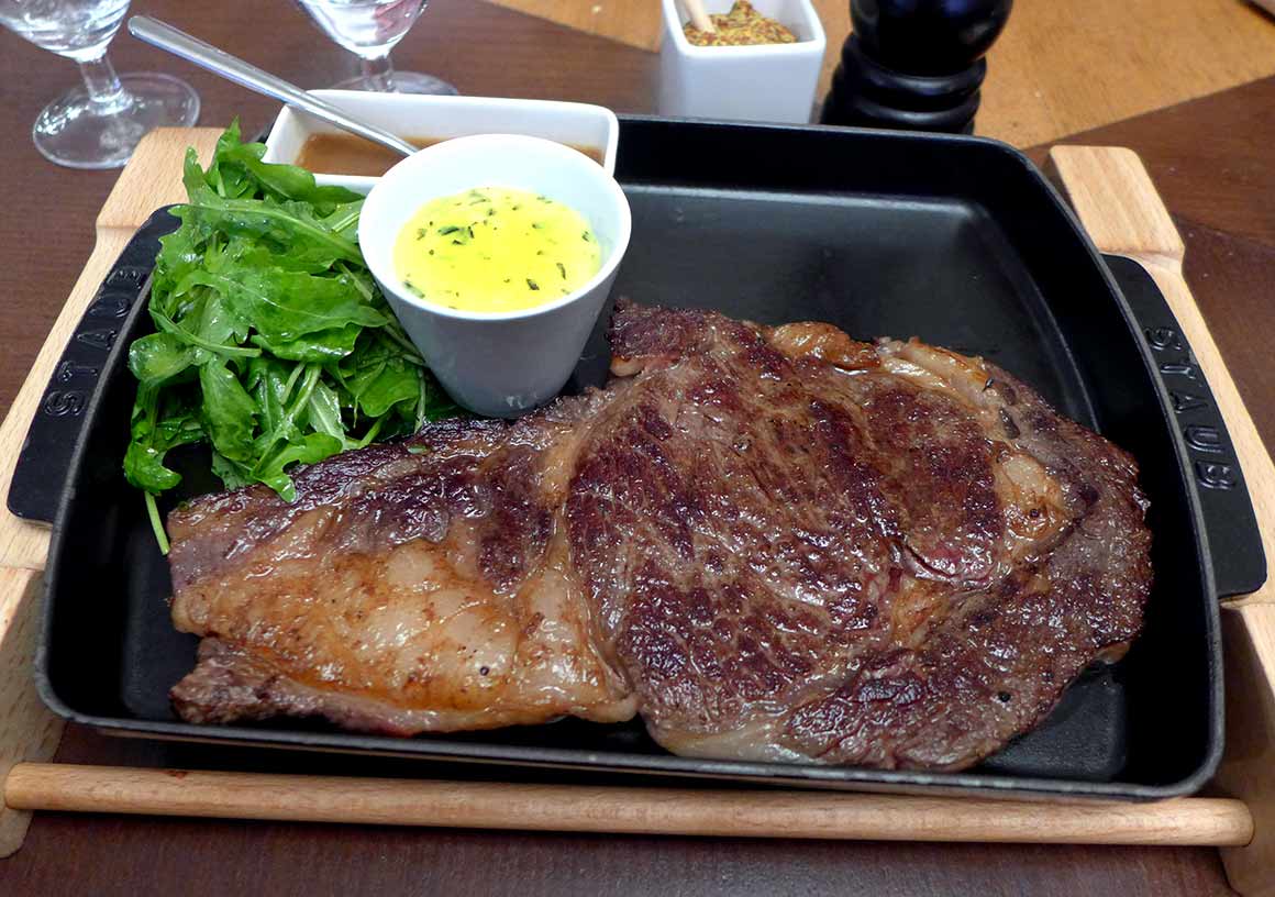 Restaurant La Maison de l'Aubrac : Entrecôte sauce béarnaise