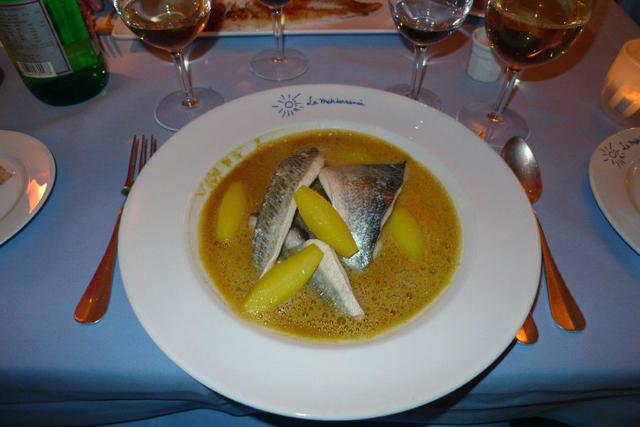 Restaurant La Méditerranée, soupe de poissons de roche et sauce rouille 