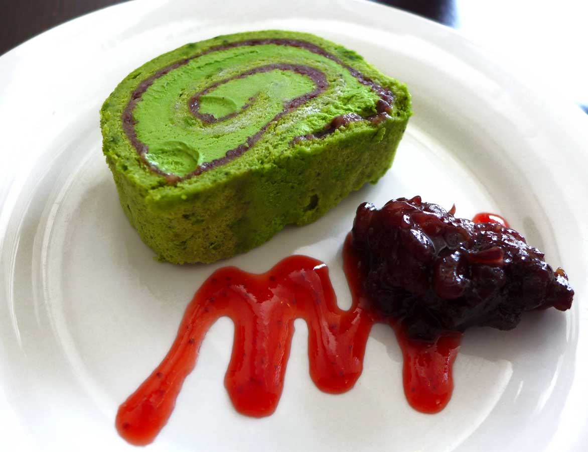 Restaurant La Route de la Soie, matcha cake 