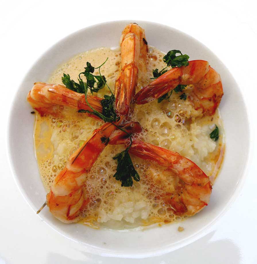 Restaurant LE W : Gambas à la plancha sur un risotto au pecorino