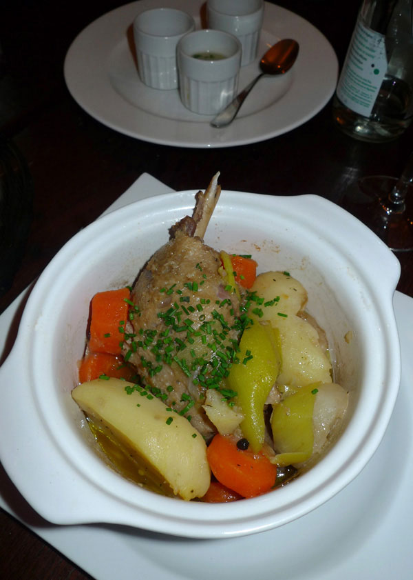 Restaurant La Terre, pot au feu de canard