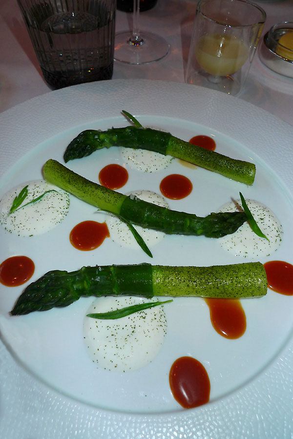 Restaurant L'Abeille, asperges bourgeoises de chez Robert Blanc 