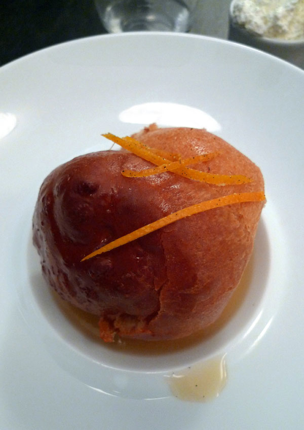 Restaurant L'Affable, Le baba au rhum et crème légère vanille