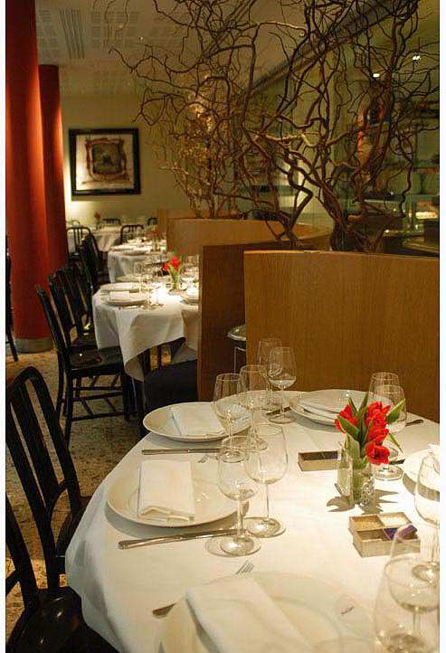 Restaurant L'Alcazar, de belles alcoves