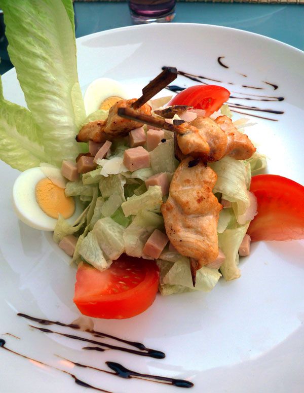 Restaurant Le 7th : Salade César au poulet fermier bio