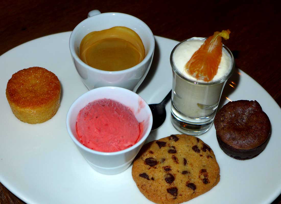 Restaurant Le Beaumarchais, café gourmand