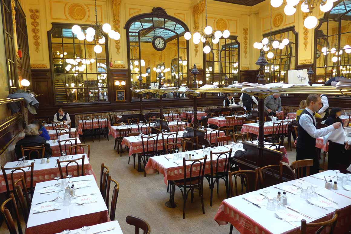 Restaurant Bouillon Chartier, La salle