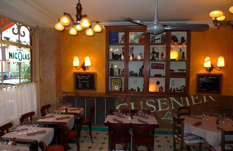 Bistrot Le Casse Noix, La salle du restaurant