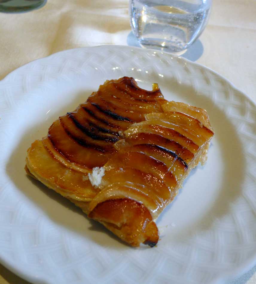 Restaurant Le Duc, Tarte aux pommes caramélisée