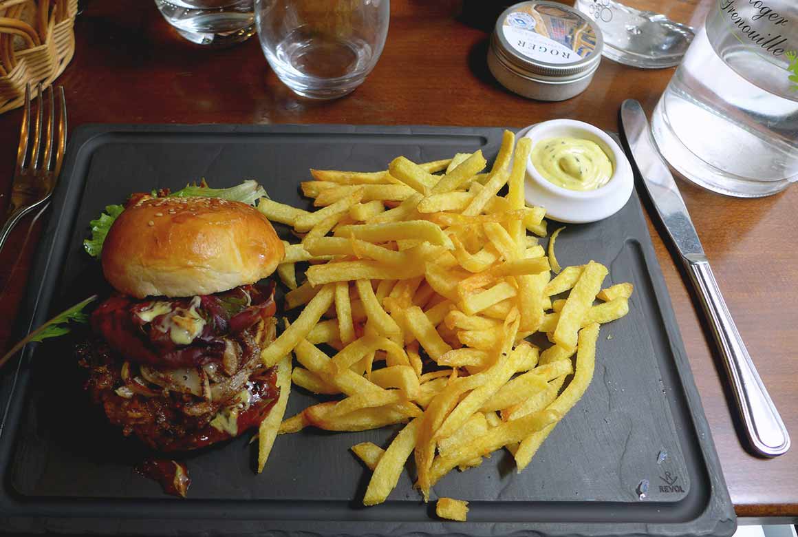 Restaurant Roger la Grenouille, Burger de grenouilles