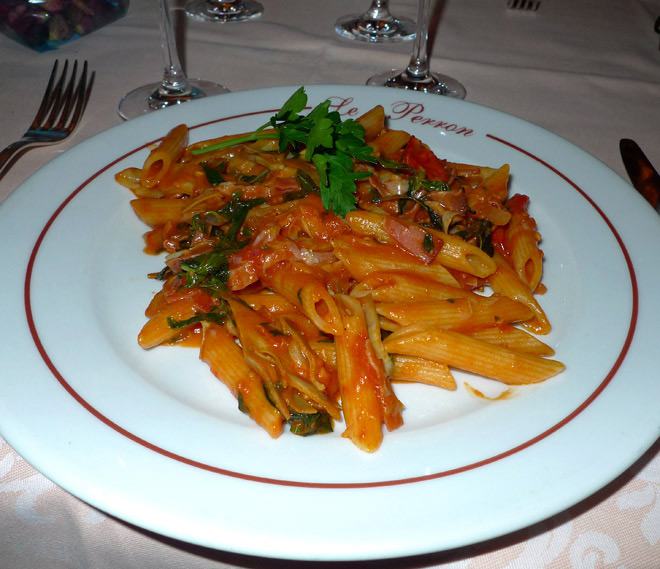 Restaurant Le Perron, penne rusticana à la tomate fraiche