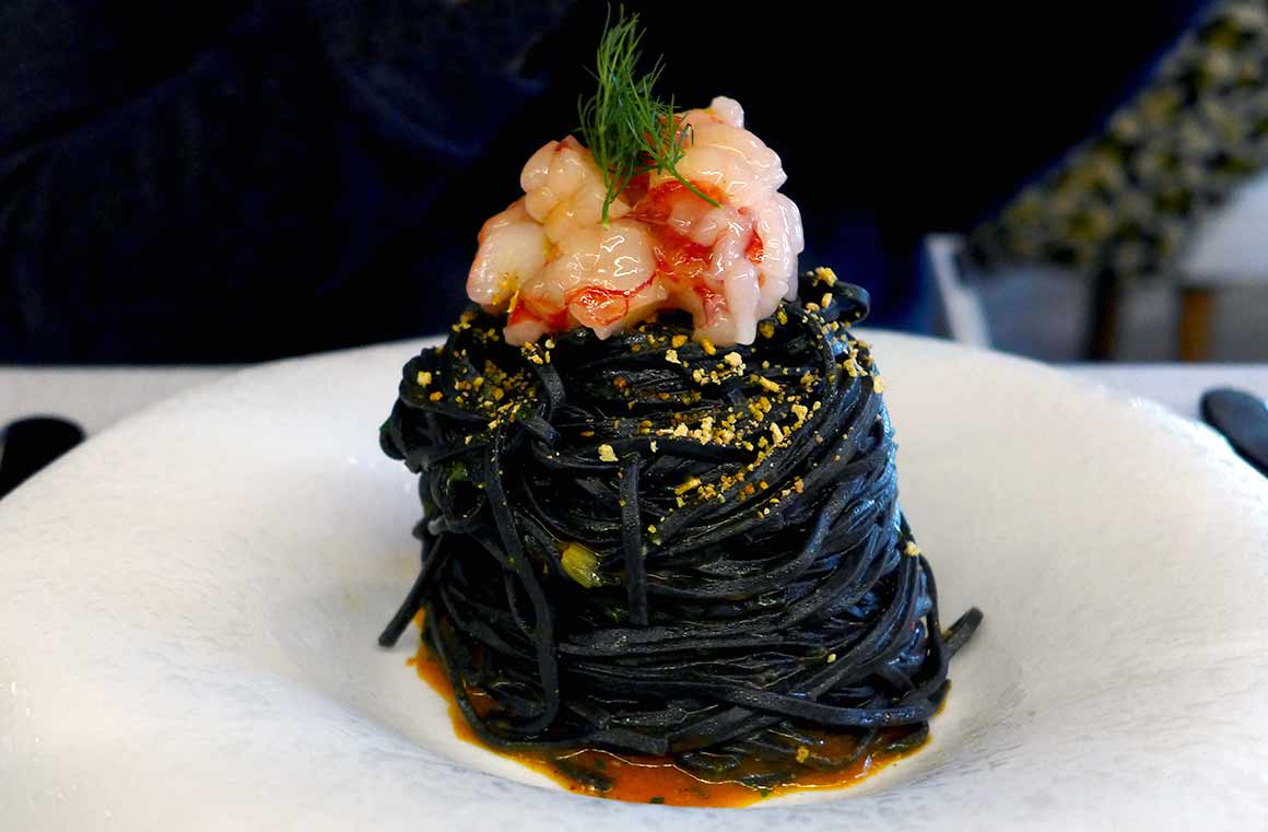 Restaurant La Famiglia : Tagliolino à l'encre de seiche