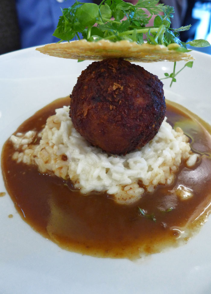 Brasserie Le Sanglier Bleu, Cromesqui d'agneau de 7 heures