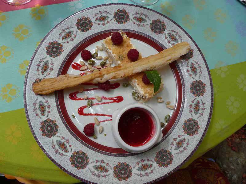 Restaurant Le Sud, Le nougat glacé au miel et coulis de fruit