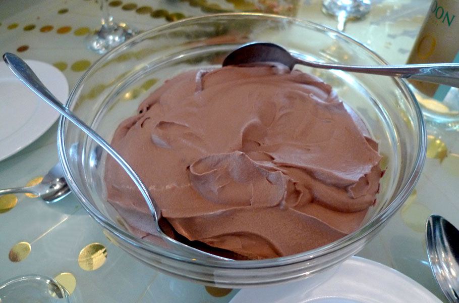 Restaurant Le Tournesol , La jarre de mousse au chocolat