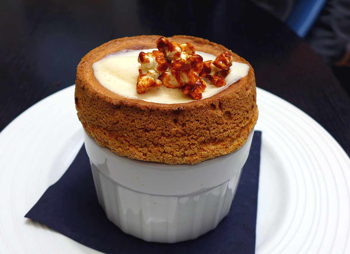 Restaurant V : Soufflé au caramel