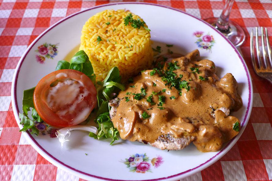 Restaurant Le Vieux Chalet, Escalope de veau à la crème et champignons