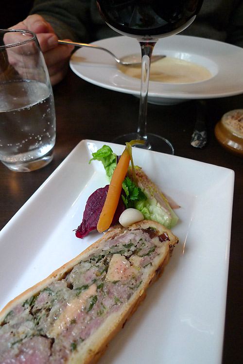 Restaurant Les Bistronomes, pâté en croûte et ses légumes pickles