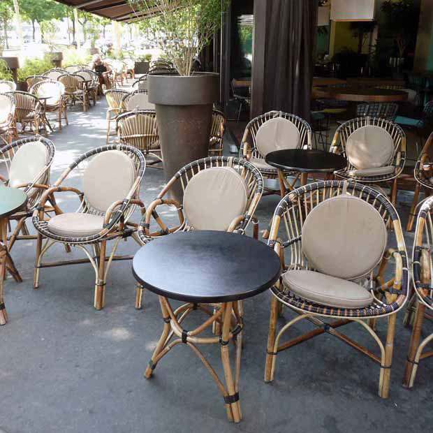 Restaurant Les Princes, Les fauteuils de la terrasse