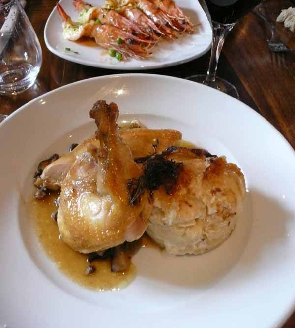 Restaurant L'Evasion, poulet de Bresse rôti au four avec son gratin dauphinois